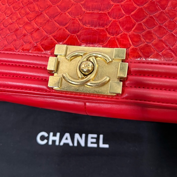 CHANEL
Red Python And Leather Medium Boy Flap Bag - Picture 7 of 13